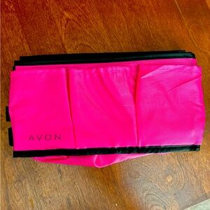 Collapsible makeup organizer.